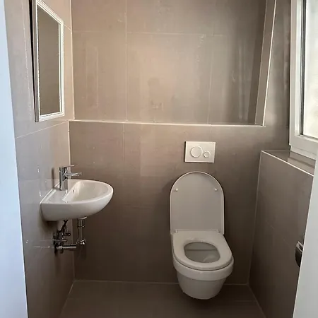 Gm 4 * أوختروب